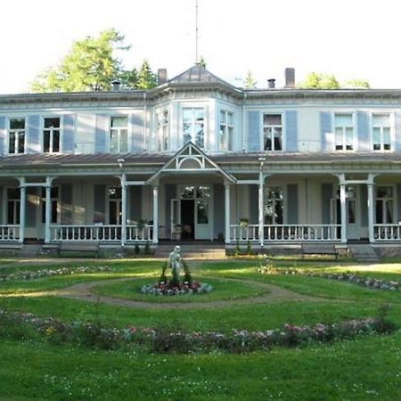 Neitsytniemen Kartano Bed & Breakfast Иматра Екстериор снимка