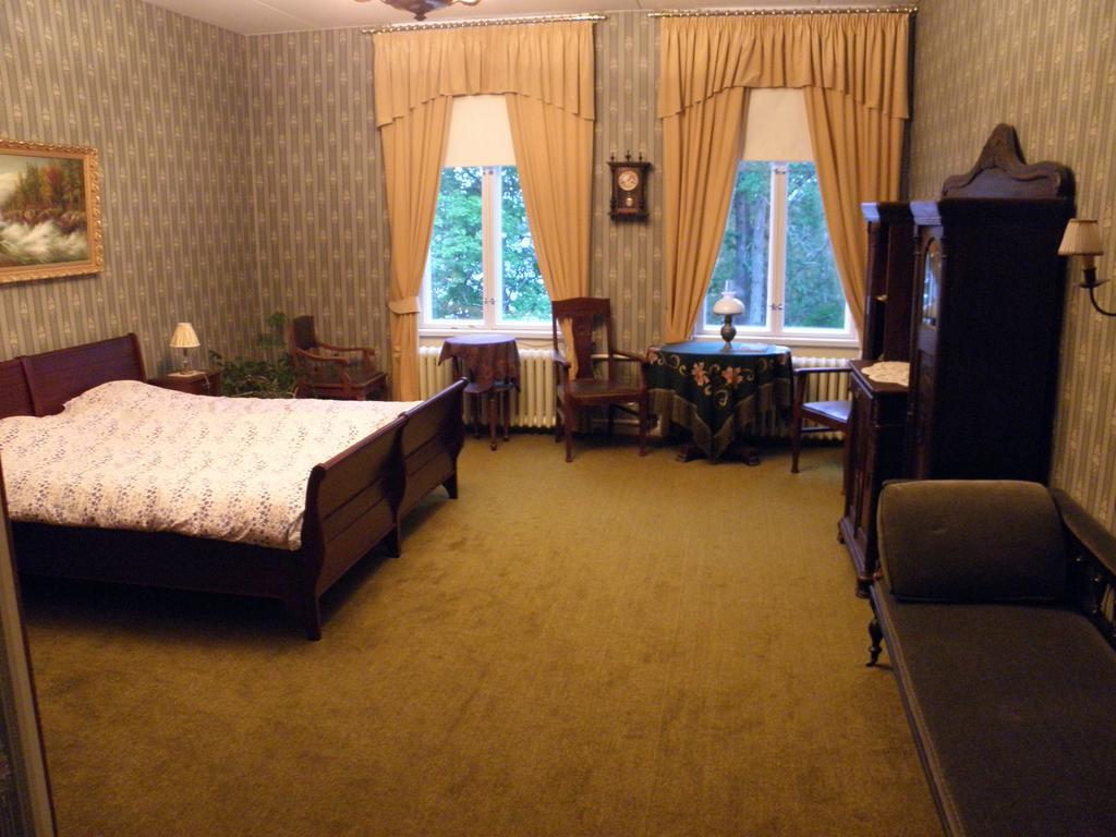 Neitsytniemen Kartano Bed & Breakfast Иматра Екстериор снимка