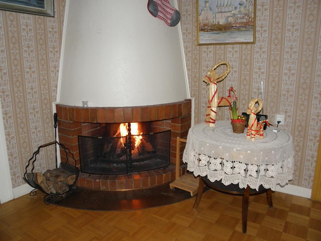 Neitsytniemen Kartano Bed & Breakfast Иматра Екстериор снимка