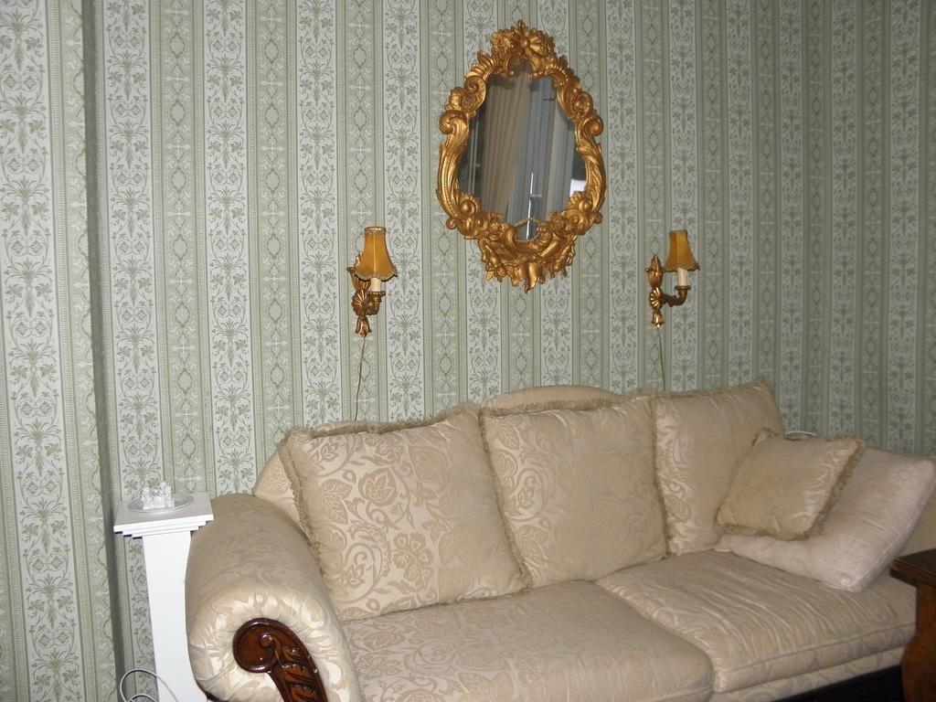 Neitsytniemen Kartano Bed & Breakfast Иматра Екстериор снимка